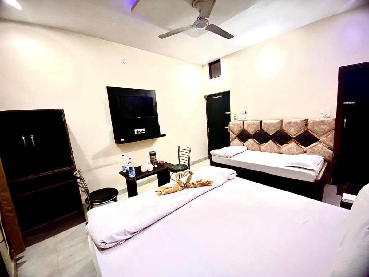 Swaran Hotel 阿姆利则 外观 照片