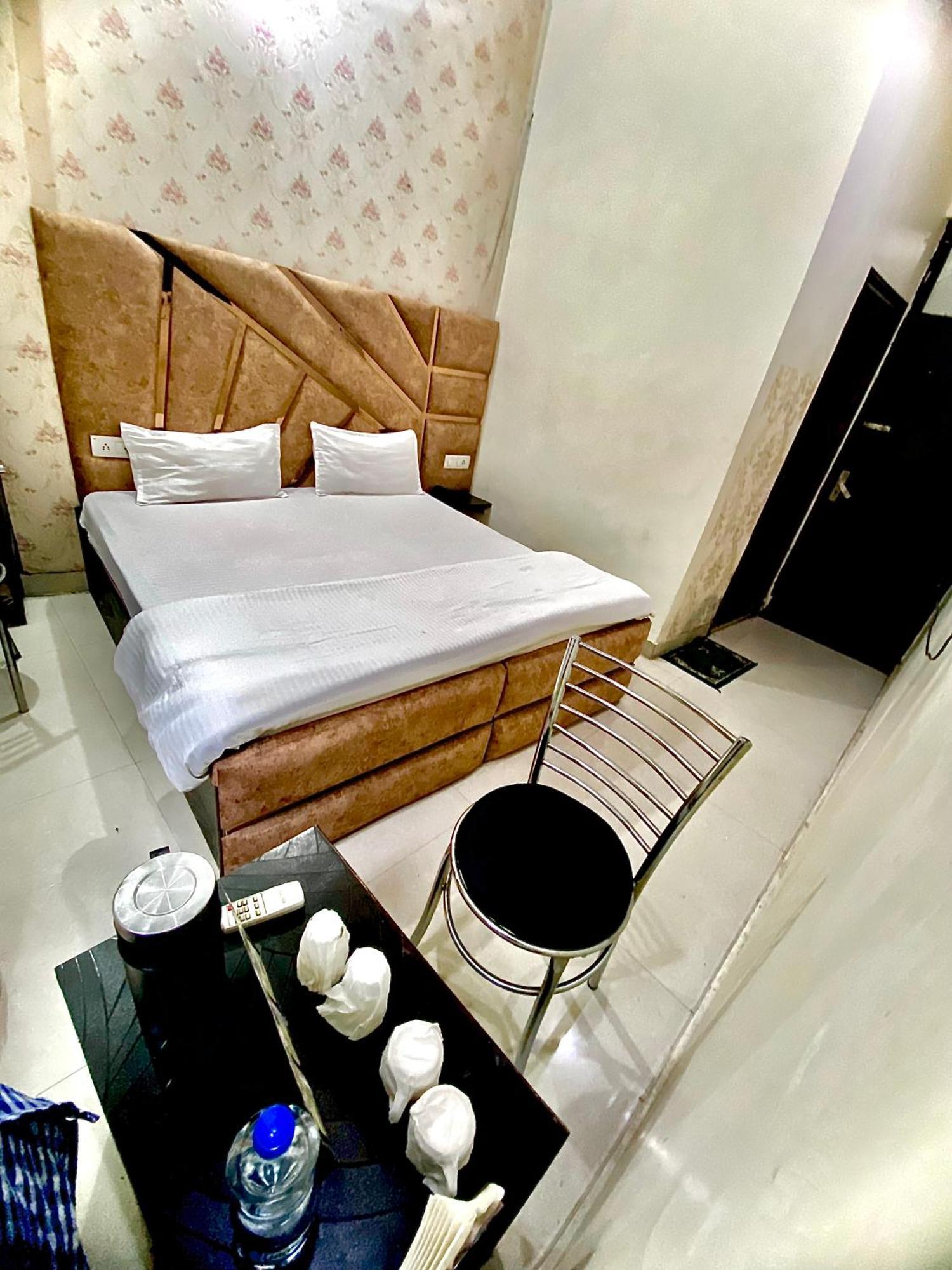 Swaran Hotel 阿姆利则 外观 照片