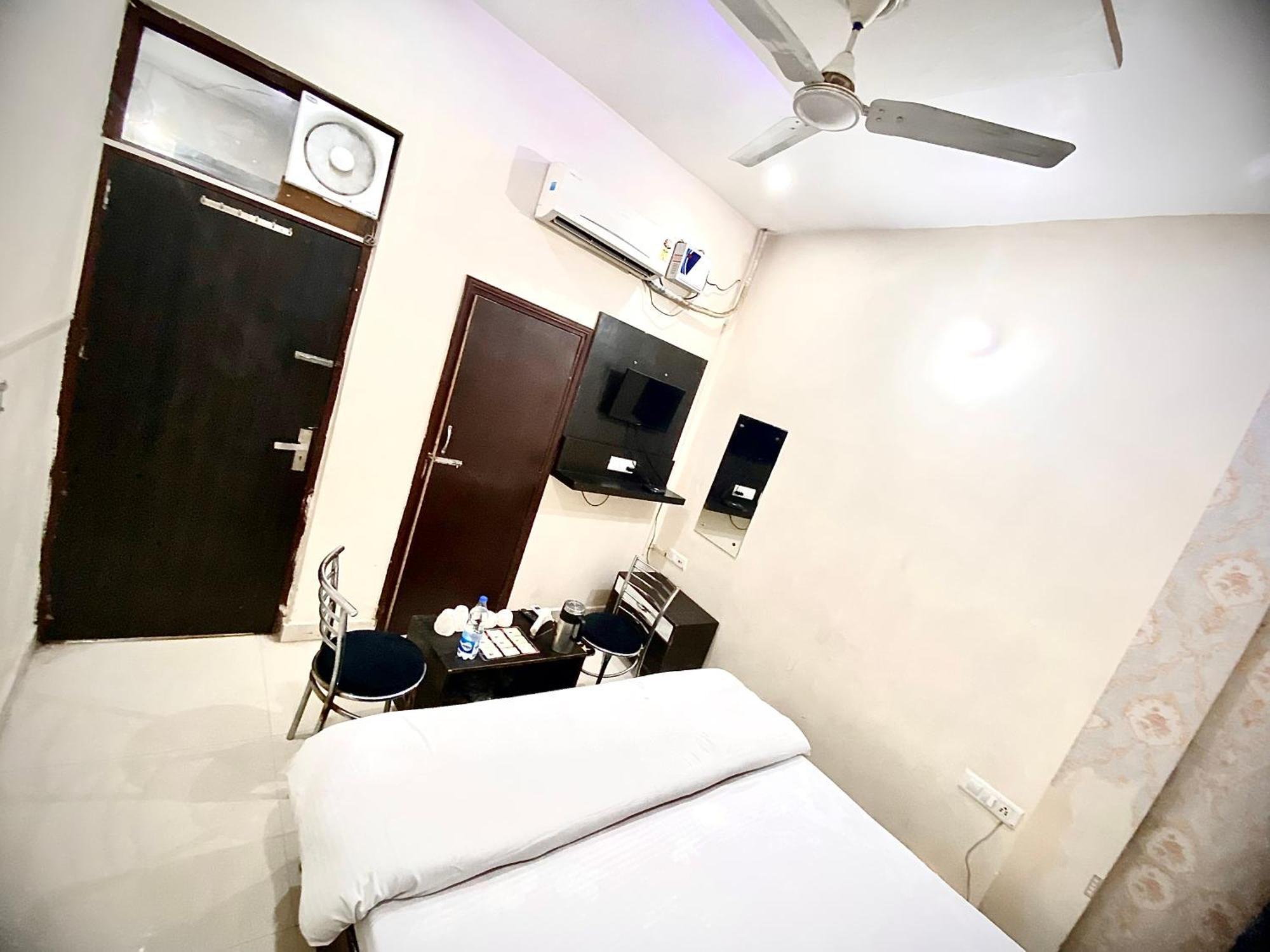 Swaran Hotel 阿姆利则 外观 照片