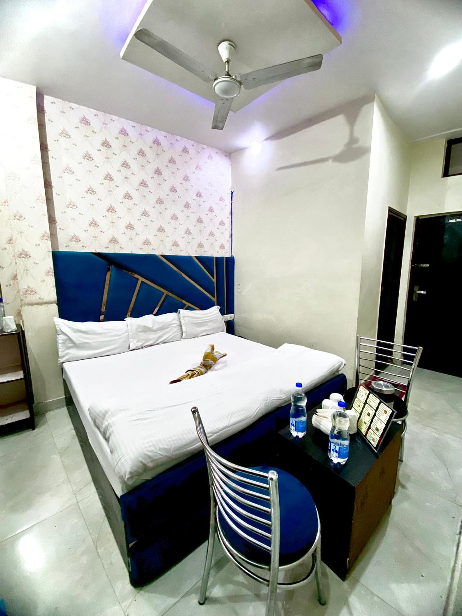 Swaran Hotel 阿姆利则 外观 照片